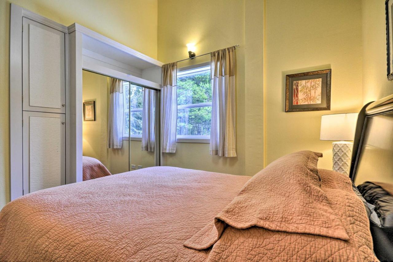 Oceanfront Retreat With Private Long Beach Access! 외부 사진