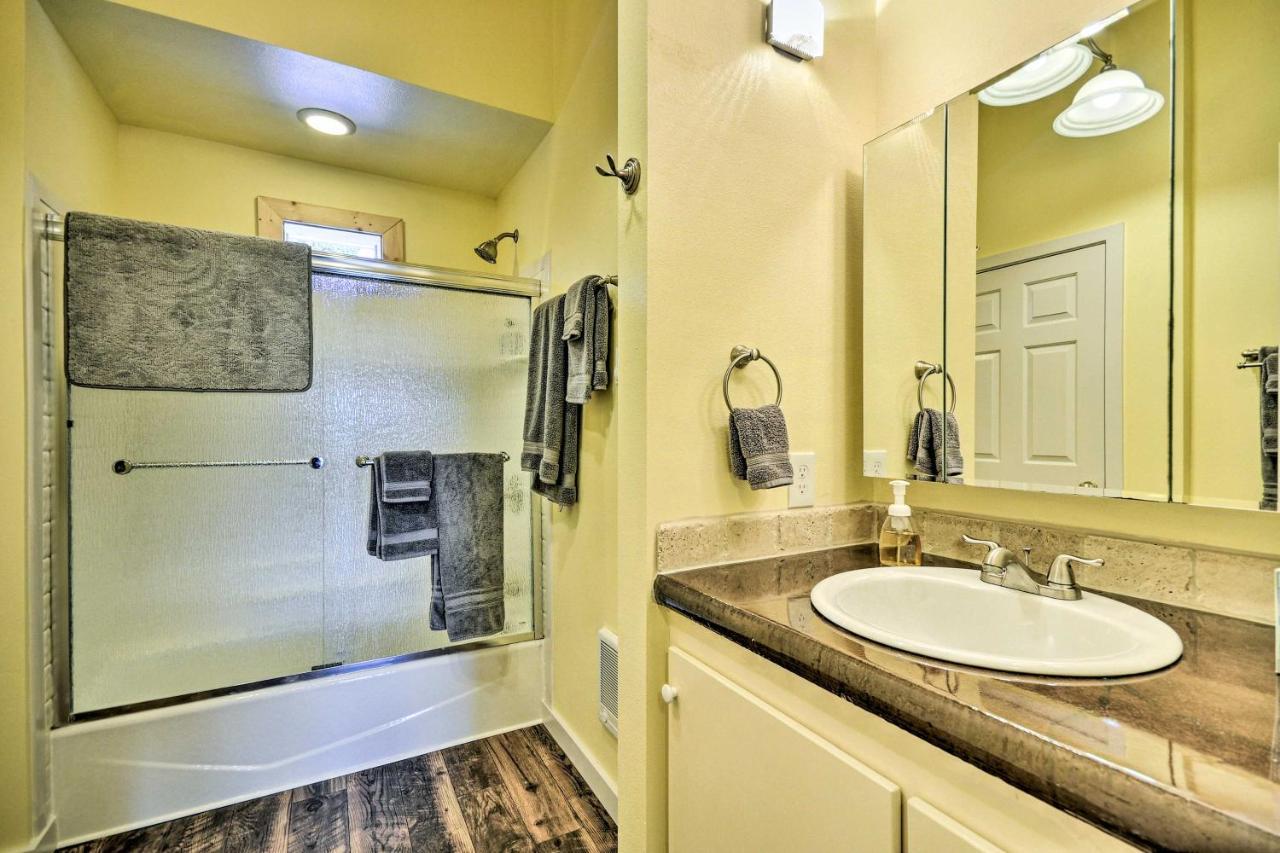 Oceanfront Retreat With Private Long Beach Access! 외부 사진