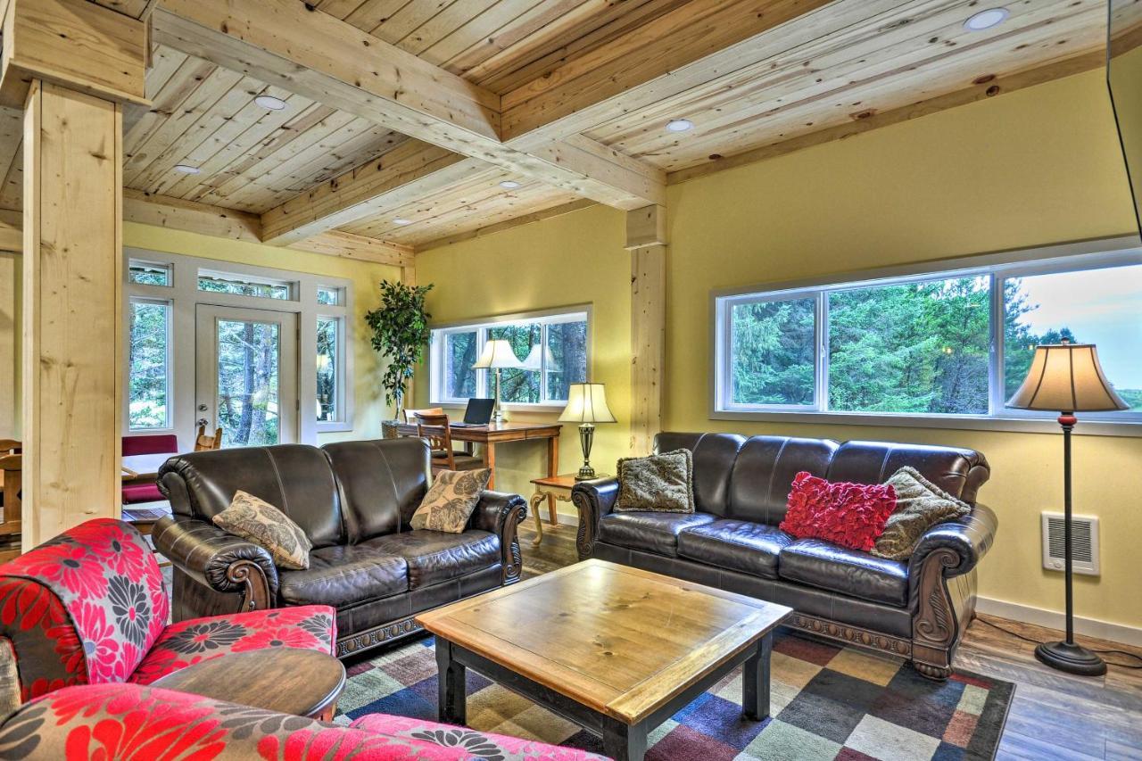Oceanfront Retreat With Private Long Beach Access! 외부 사진